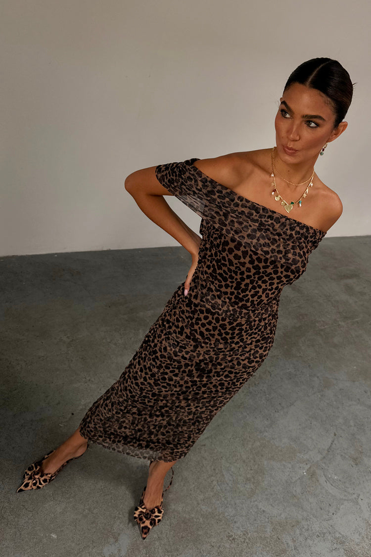 caption_Model wears Leopard Diaz Dress in UK size 10/ US 6