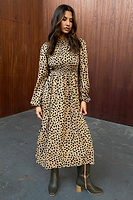 Thumbnail for caption_Model wears Leopard Swedish Dress in UK 8 / US 4