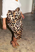 Thumbnail for caption_Model wears Brown Leopard Jaspre Skirt in UK 18 / US 14