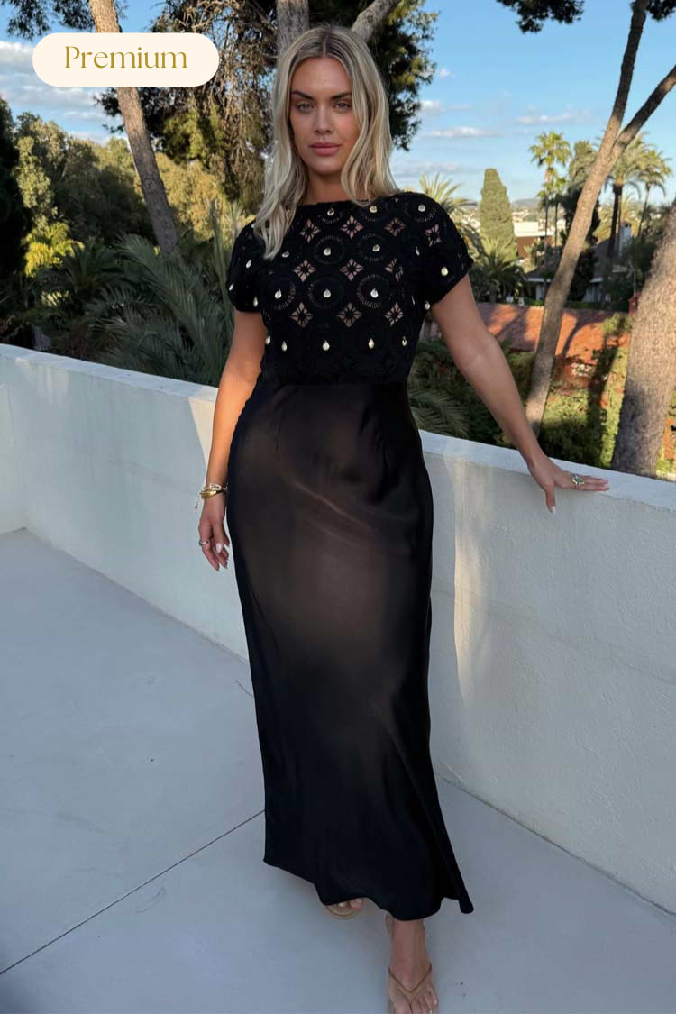 caption_Model is 5ft10” and wears UK size 16/ US 12