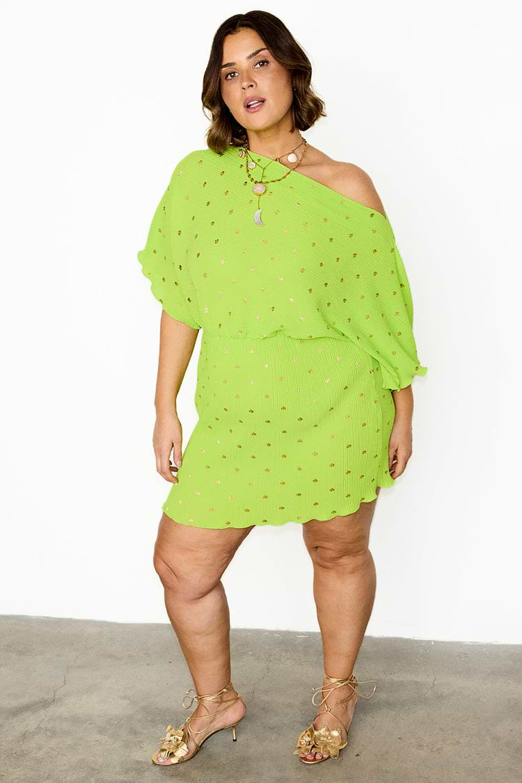 caption_Model wears Lime Plisse Mini Tilly Dress in UK size 18/ US 14