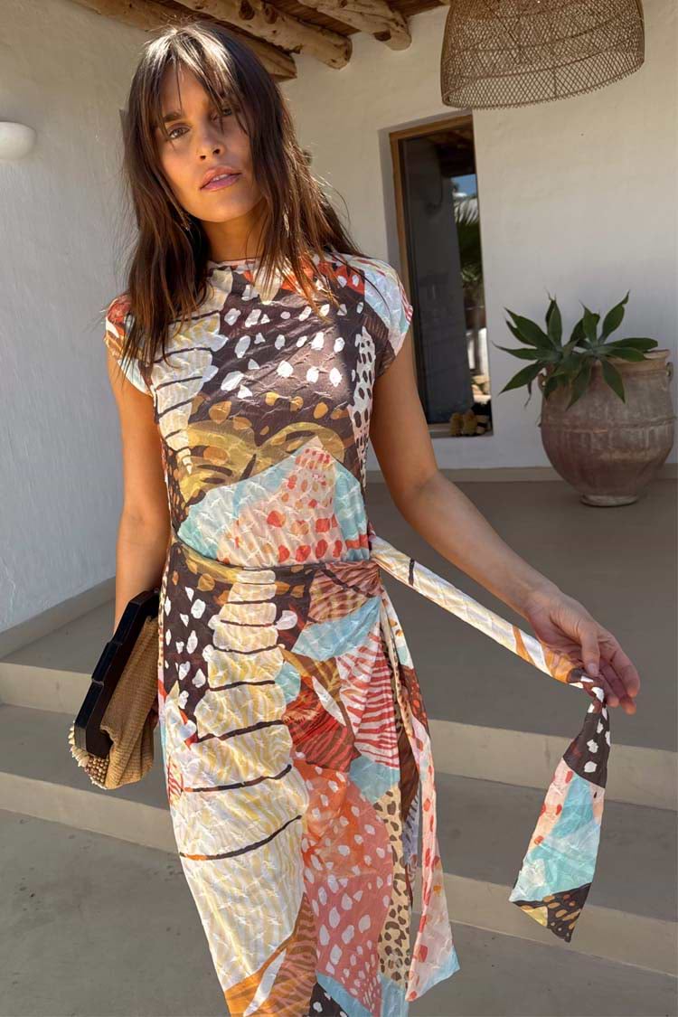 caption_Model is 5ft7” and is wearing size M