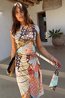 Thumbnail for caption_Model is 5ft7” and is wearing size M
