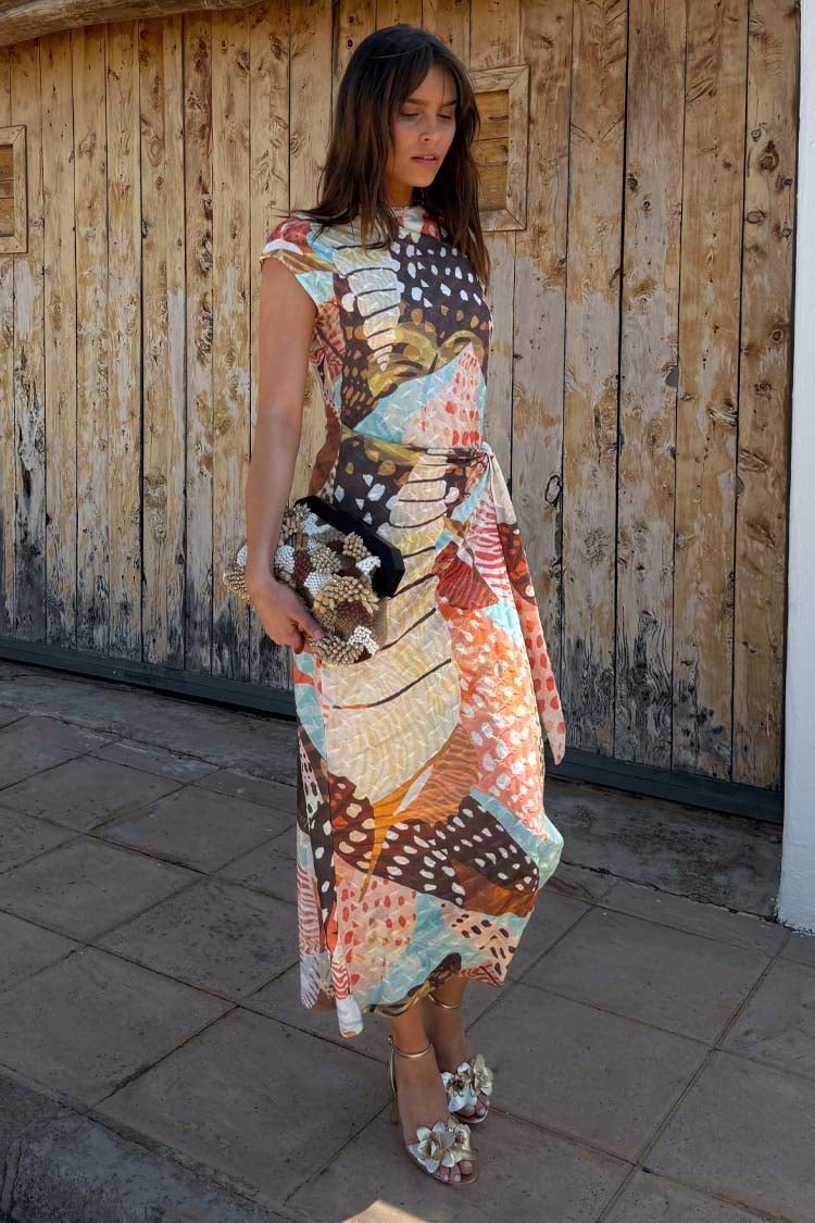 caption_Model is 5ft7” and is wearing size M