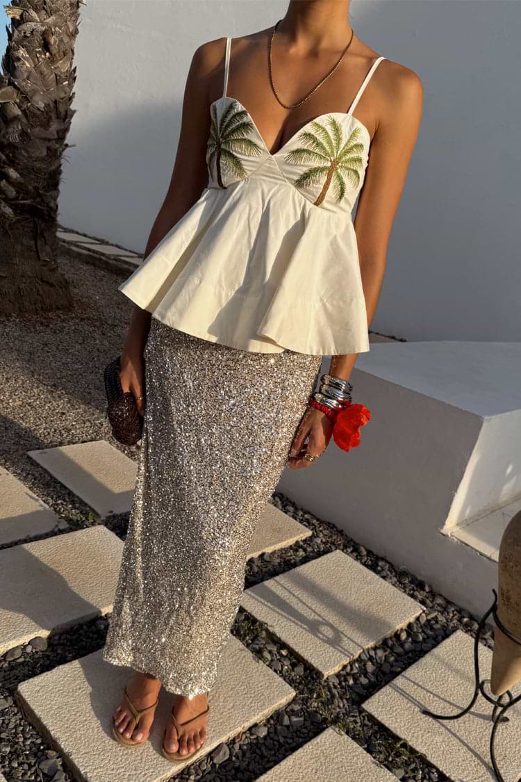 caption_Model is 5ft7” and wears UK size 8/ US 4