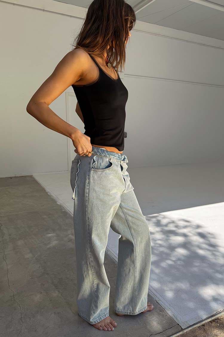 caption_Model is 5ft7” and wears UK size 8/ US 4