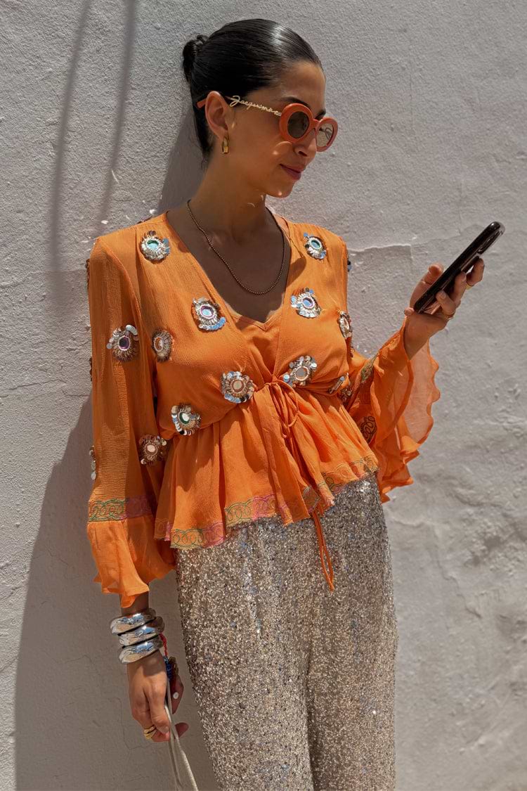 caption_Model is 5ft7” and wears UK size 8/ US 4