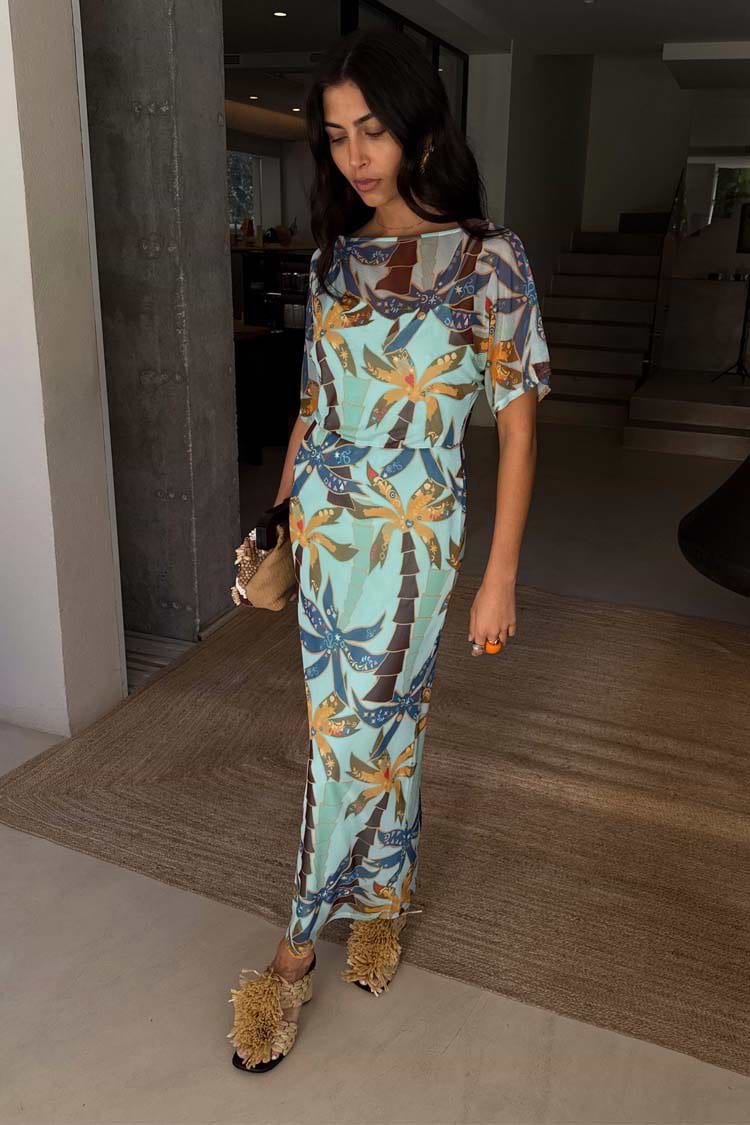 caption_Model is 5ft7” and wears UK size 8/ US 4