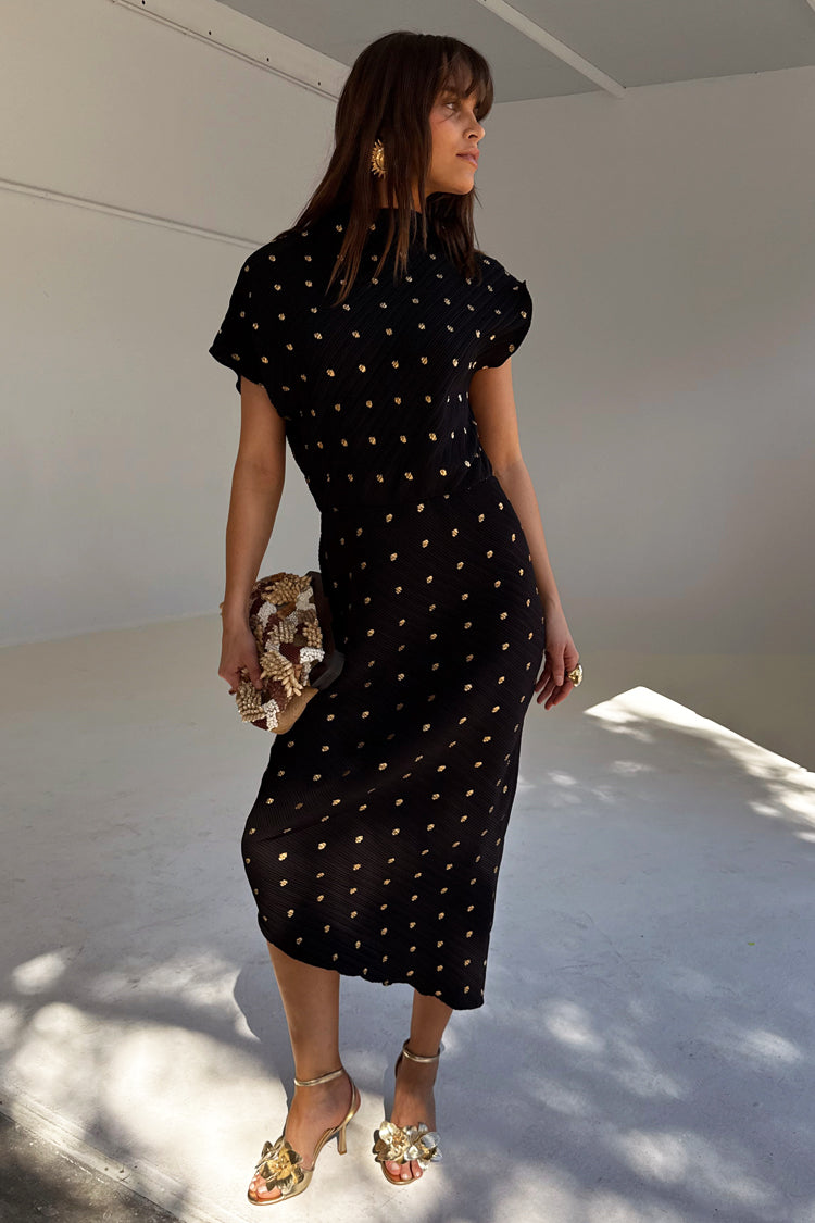 caption_Model is 5ft7” and wears size M