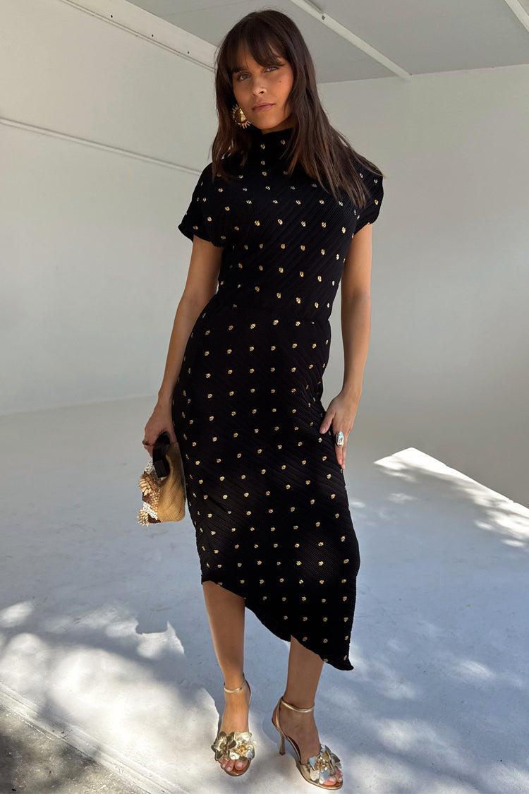 caption_Model is 5ft7” and wears size M