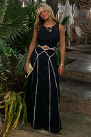 Thumbnail for caption_Model is 5ft4” and wears UK size 8/ US 4