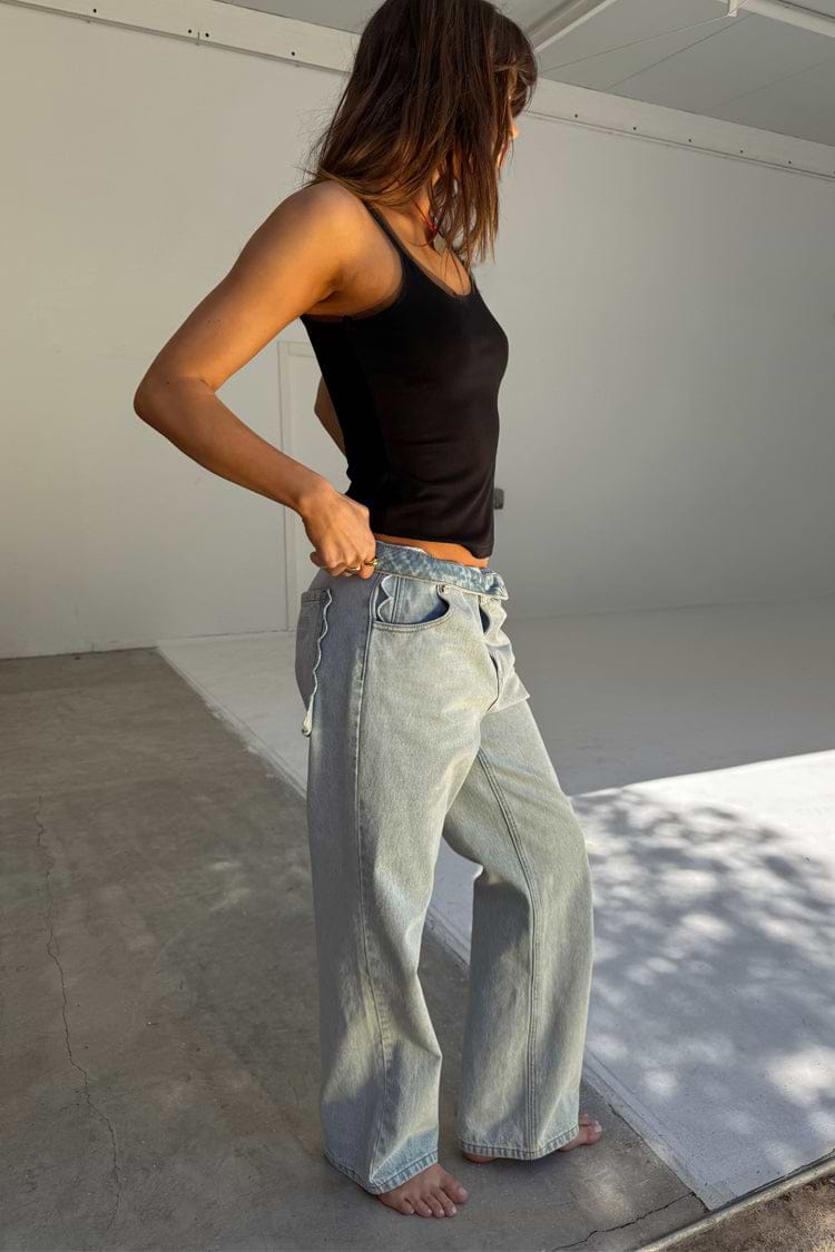 caption_Model is a size UK 8 wearing a size UK 10