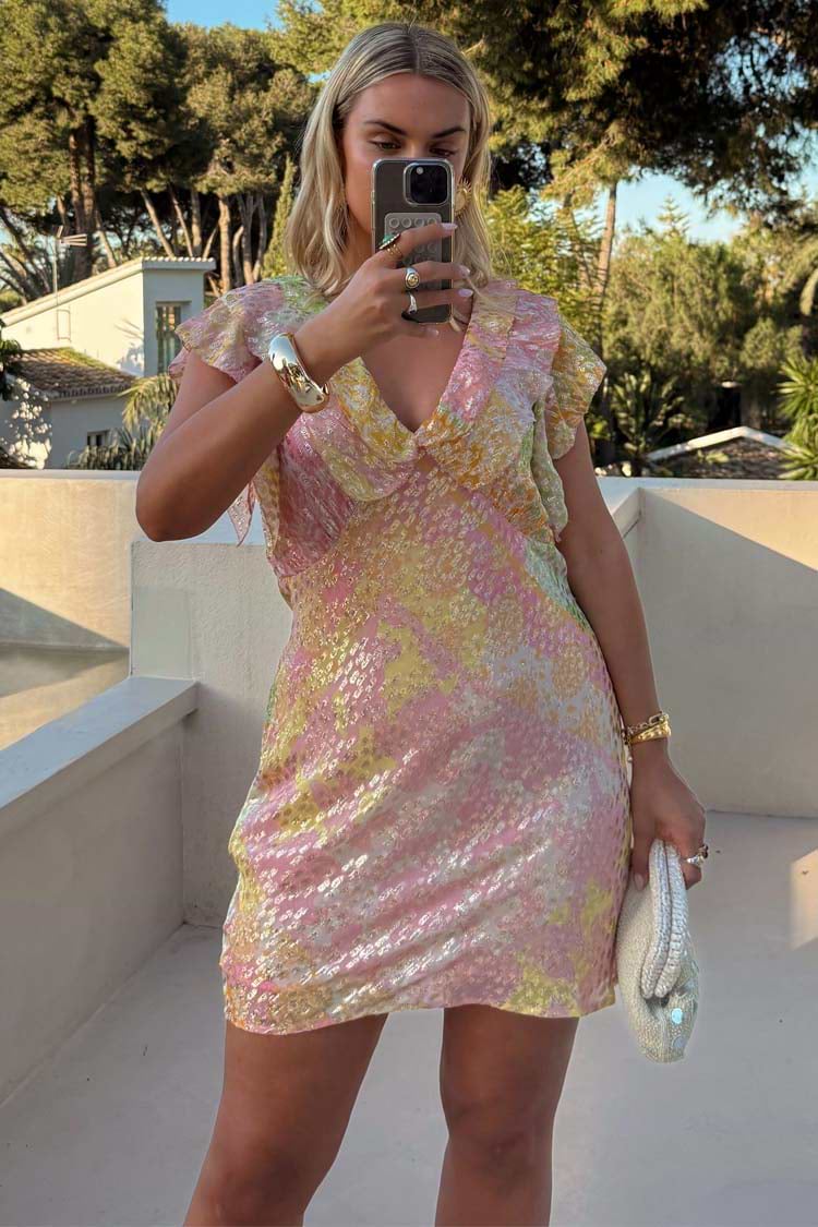 caption_Model is 5ft10” and wears UK size 16/ US 12