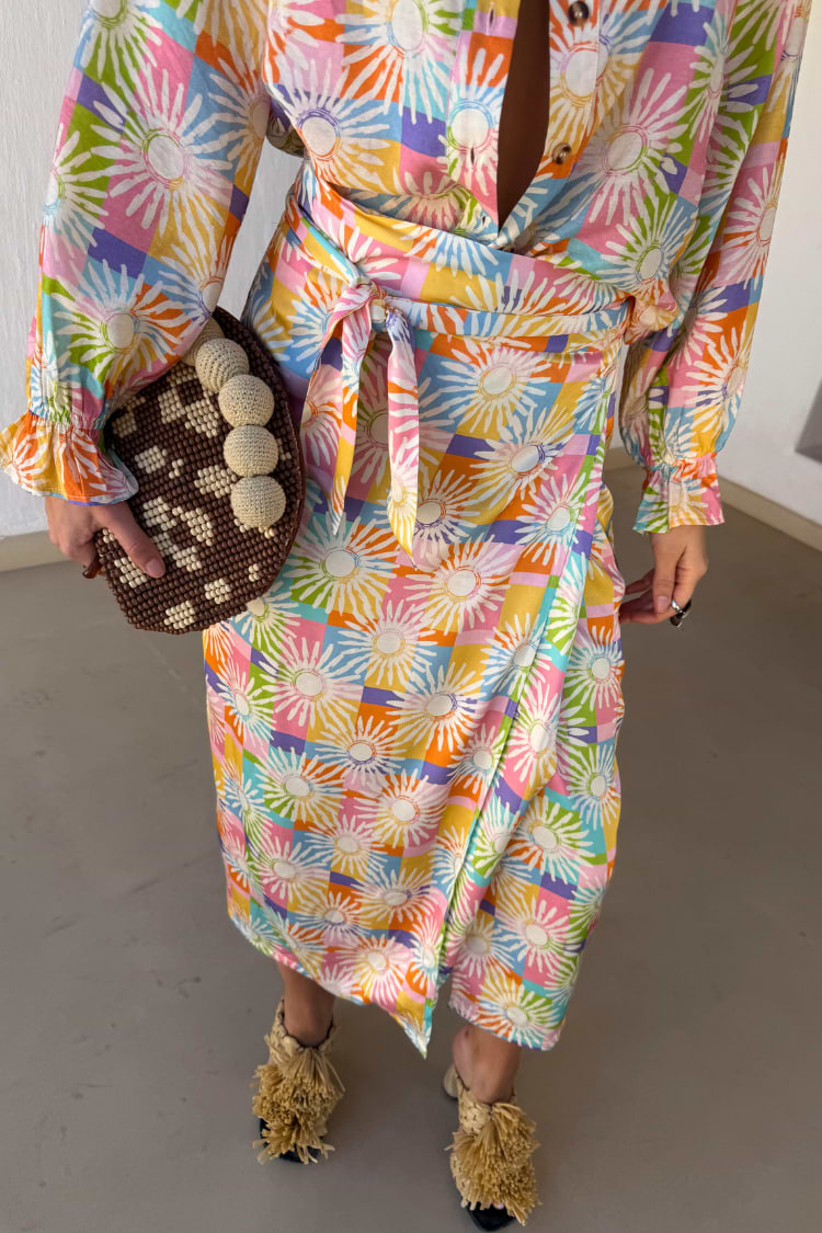 caption_Model is 5ft7” and wears UK size 8/ US 4