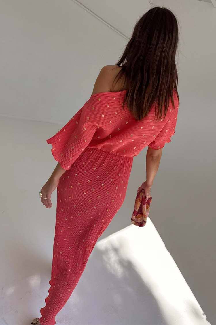 caption_Model is 5ft7” and is wearing size M 