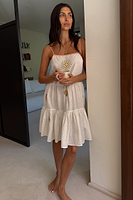 Thumbnail for caption_Model is 5ft7” and wears UK size 8/ US 4