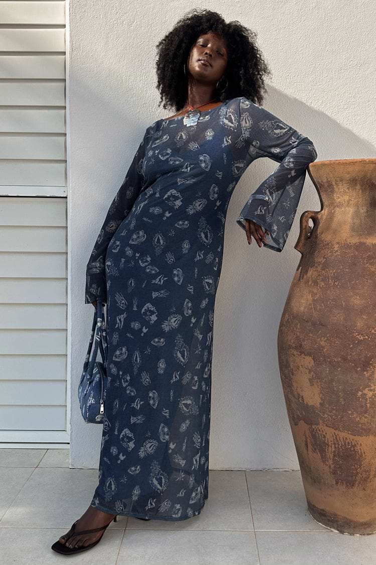 caption_Model is 5ft7” and wears UK size 18/ US 14
