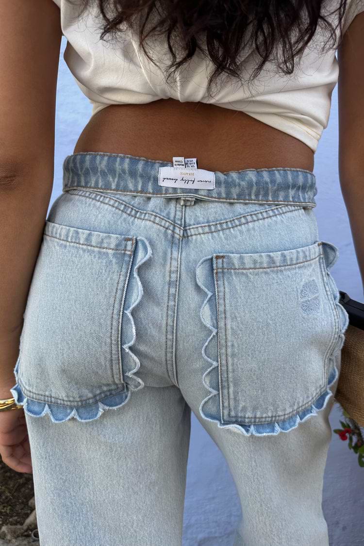  caption_Model is 5ft8” and wears UK size 10/ US 6