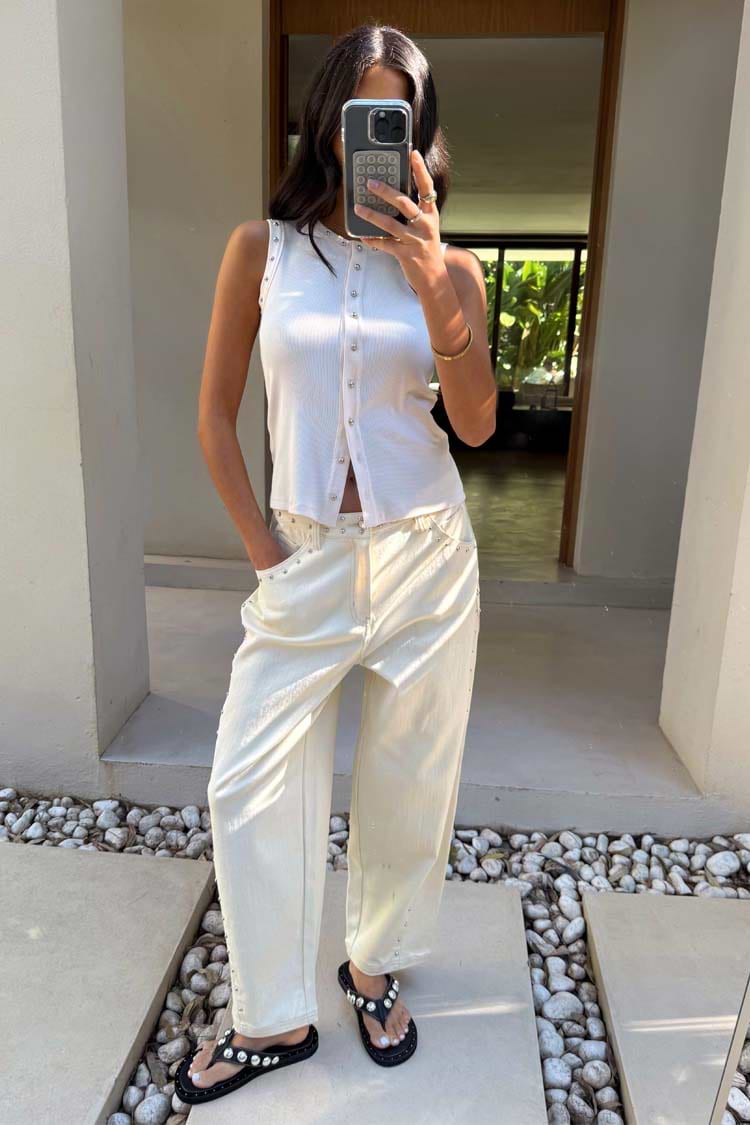 caption_Model is 5ft7” and wears UK size 10/ US 6