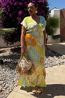 Thumbnail for caption_Model is 5ft6” and wears UK size 16/ US 12