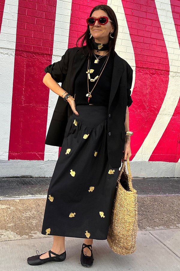 Black Marra Skirt With Gold Fish Fleck