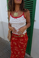 Thumbnail for caption_Model is 5ft5” and wears size M