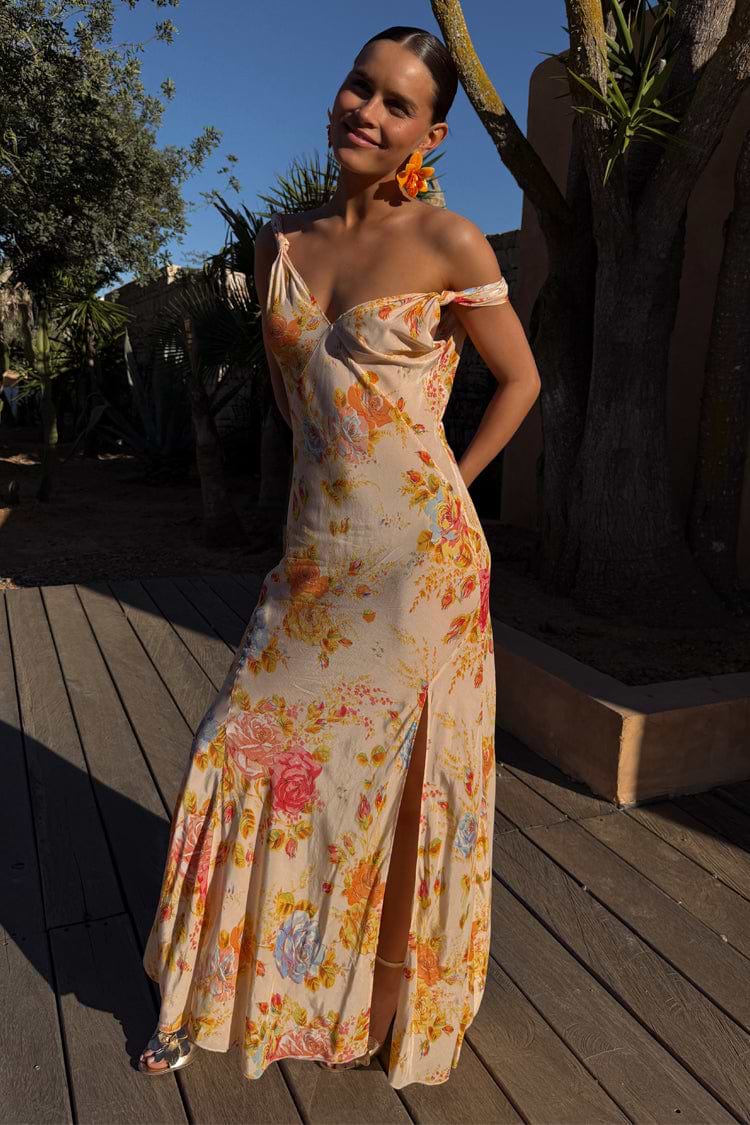 caption_Model is 5ft7” and wears UK size 8/ US 4