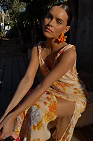 Thumbnail for caption_Model is 5ft7” and wears UK size 8/ US 4