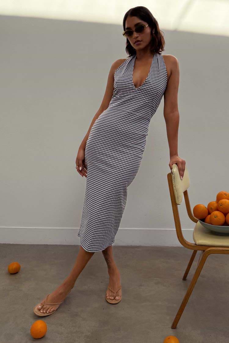 caption_Model is 5ft7” and wears UK size 8/ US 4