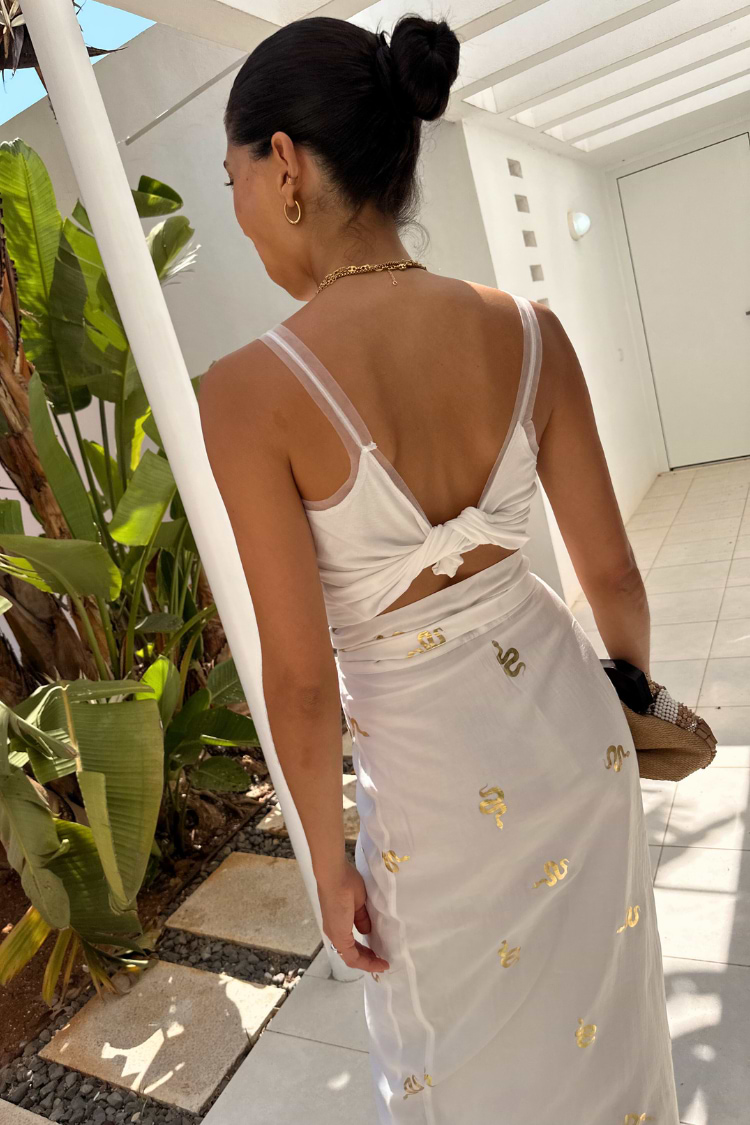 caption_Model is 5ft7” and wears UK size 10/ US 6