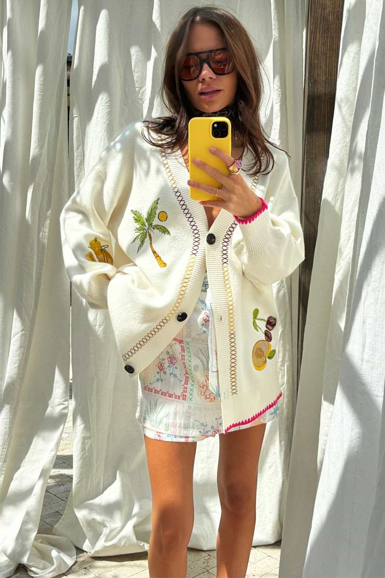 caption_Model wears Cream Ibiza Martha Cardigan in UK size 10/ US 6