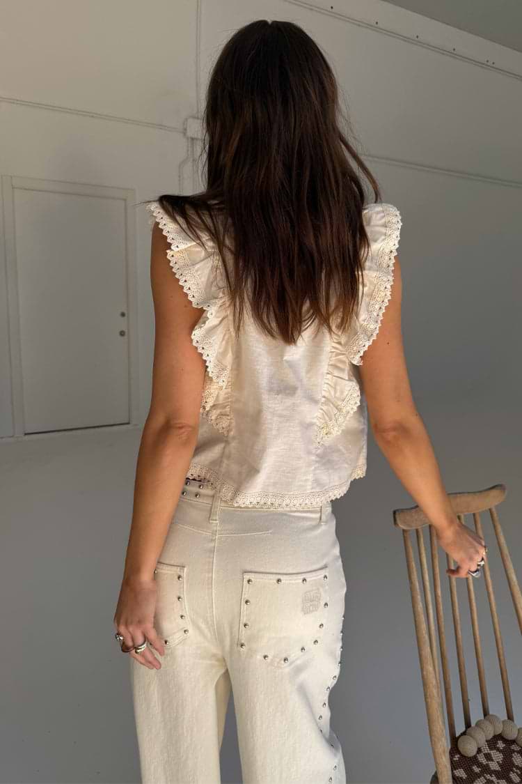  caption_Model is 5ft7” and wears UK size 8/ US 4
