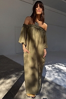 Thumbnail for caption_Model is 5ft7” and wears size M