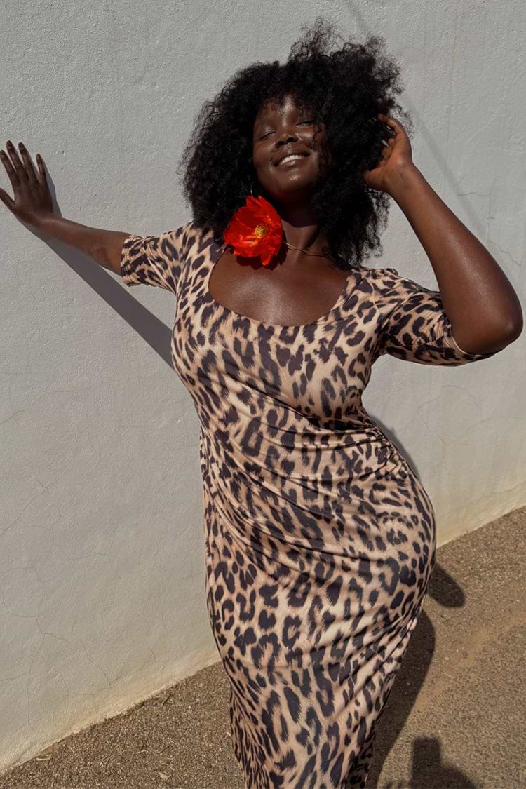 caption_Model is 5ft7” and wears size XL