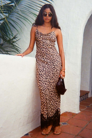Thumbnail for caption_Model is 5ft8” and wears UK size 8/ US 4