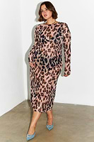 Thumbnail for caption_Model wears Leopard Mesh Top in UK 18 / US 14