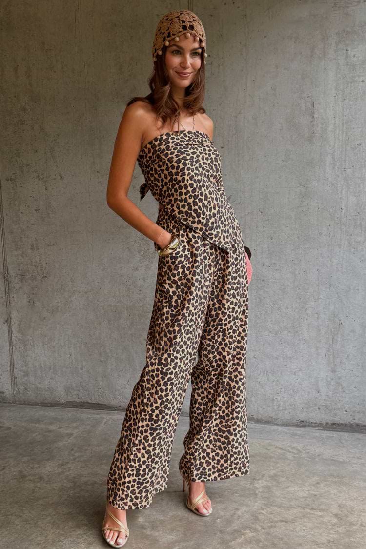 caption_Model is 5ft7” and wears UK size 10/ US 6