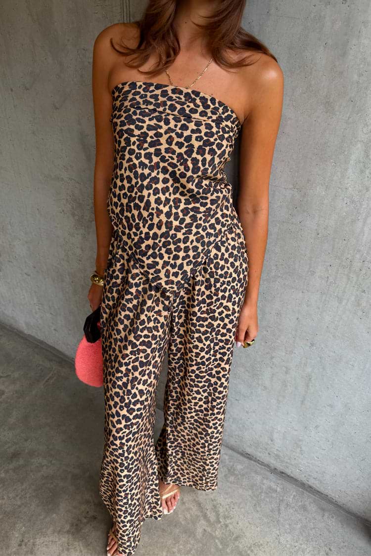 caption_Model is 5ft7” and wears UK size 10/ US 6