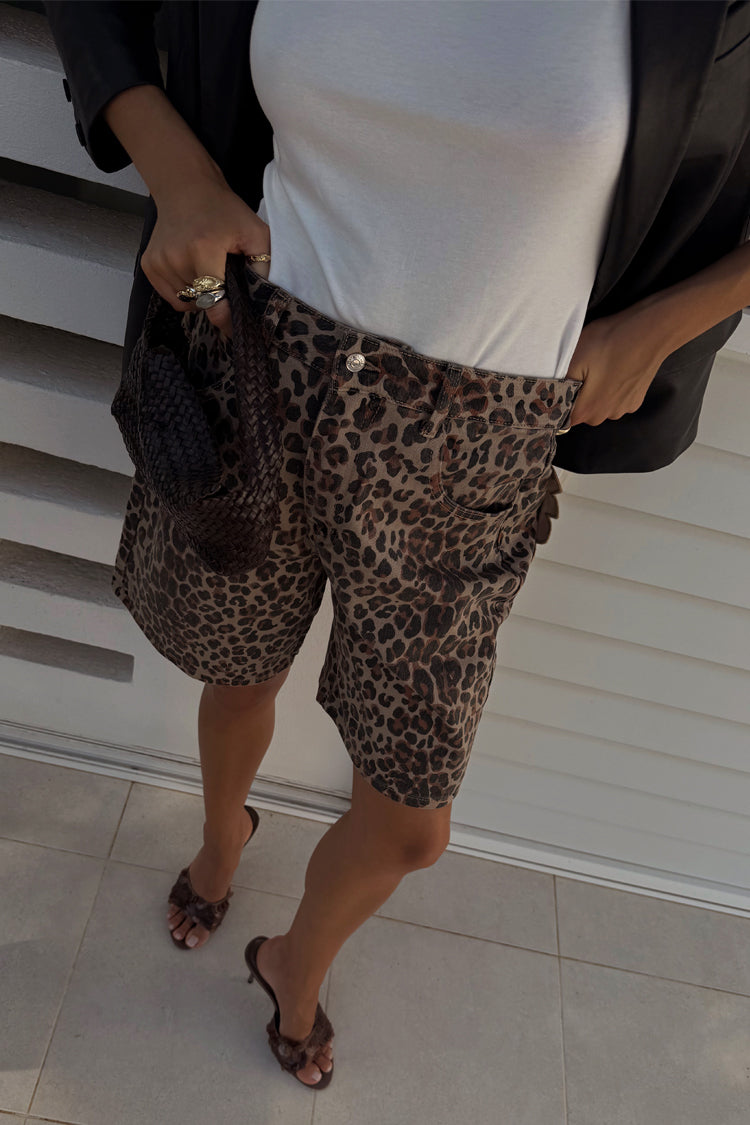 caption_Model is 5ft7” and wears UK size 8/ US 4