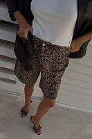 Thumbnail for caption_Model is 5ft7” and wears UK size 8/ US 4