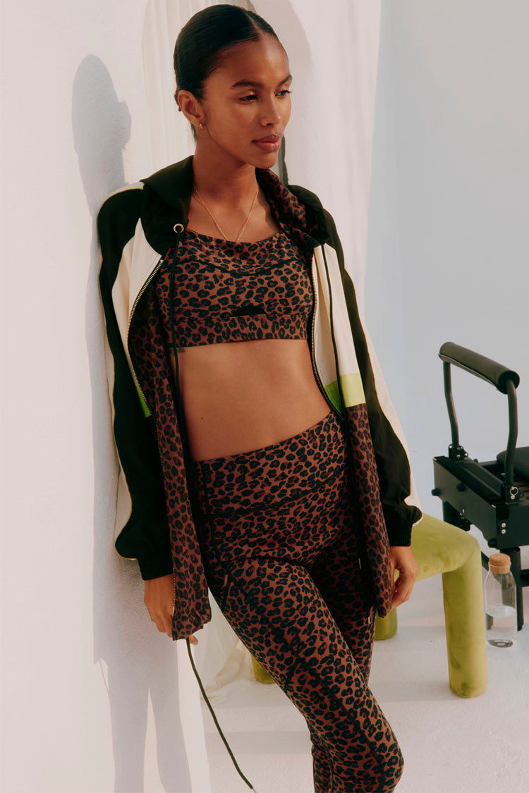 caption_Model wears Leopard Windbreaker Jacket  in UK size 8/ US 4