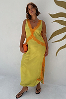 Thumbnail for caption_Model is 5ft7” and wears UK size 18/ US 14