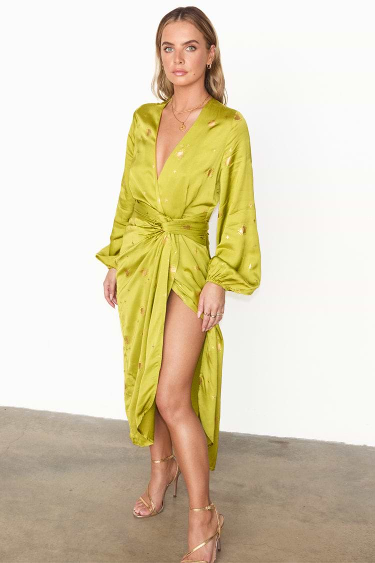 caption_Model wears Lime Hearts Vienna Wrap Dress  in UK size 10/ US 6