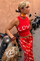 Thumbnail for caption_Model is 5ft4” and wears size S