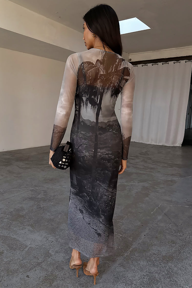 caption_Model is 5ft7” and wears UK size 8/ US 4