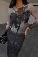 Thumbnail for caption_Model is 5ft7” and wears UK size 8/ US 4