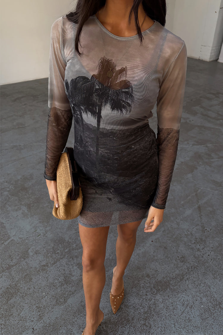 caption_Model is 5ft7” and wears UK size 8/ US 4