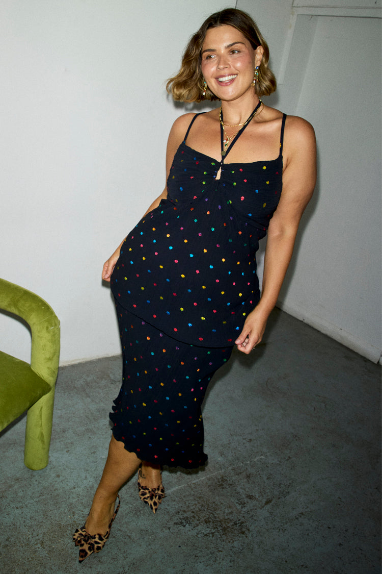 caption_Model wears  Multi Spot Megan Dress in UK size 18 / US 14