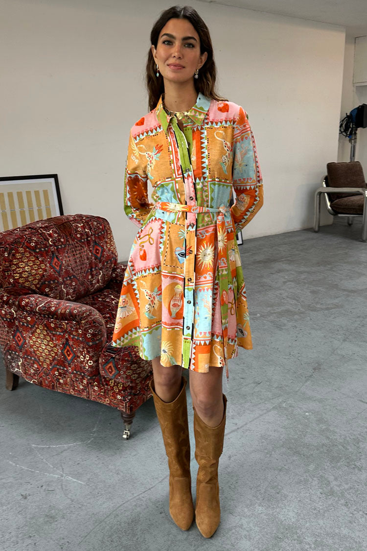 caption_Model wears Soller Mini Lauren Shirt Dress  in UK size 8/ US 4