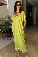Thumbnail for caption_Model is 5ft7” and is wearing size M